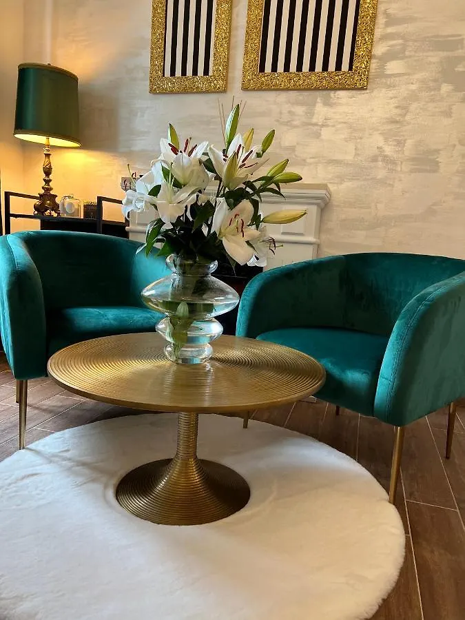La Dolce Vita Luxury II Apartments With Best Free Private Parking In Center Pola