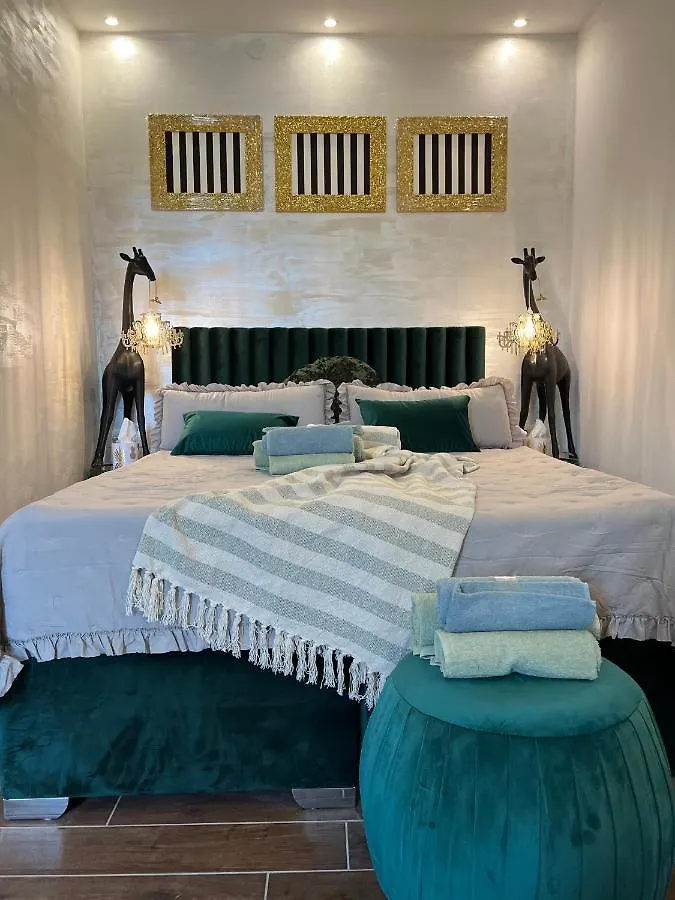 La Dolce Vita Luxury II Apartments With Best Free Private Parking In Center Pola Croazia