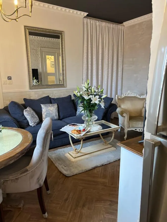 La Dolce Vita Luxury II Apartments With Best Free Private Parking In Center Pola
