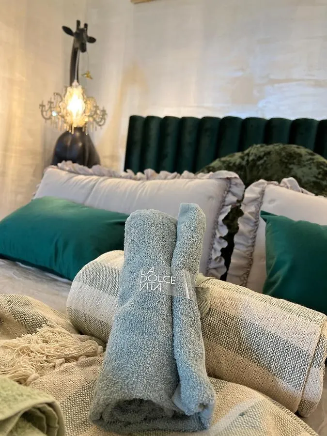 La Dolce Vita Luxury II Apartments With Best Free Private Parking In Center Pola