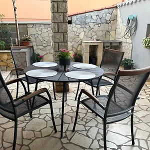 Appartamento A & N With Free Private Parking, Pola